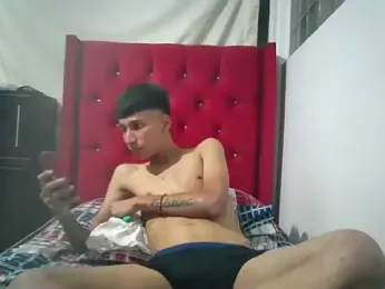 glopetitooo webcam model stream image