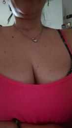 MoraToro webcam cam4 model stream image