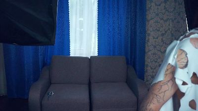 LoraBrickell webcam model stream image