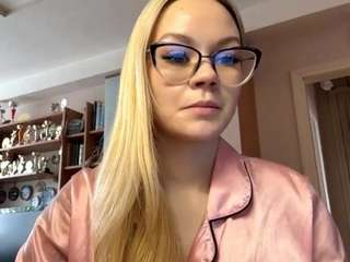 valeriepfifer webcam model stream image