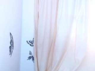 karen-sofia-19 webcam model stream image