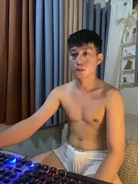 xshyboyx webcam model stream image