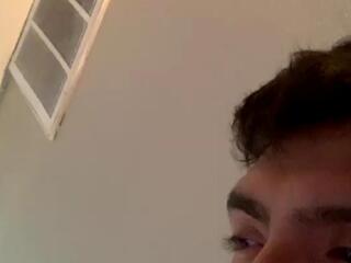 Milky Mike webcam model stream image