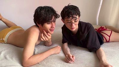 Ne0on webcam model stream image