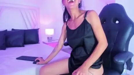 AlanaJones1 webcam stripchat model stream image