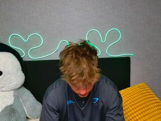 Levi Manning webcam model stream image