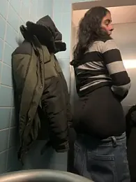 latingangsex webcam model stream image