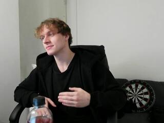 Charles Dreams webcam model stream image