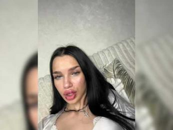 EvaDesire webcam bongacams model stream image