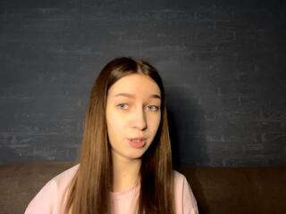 Chere Kahaleua webcam model stream image