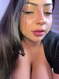 Zendaa_ webcam model stream image