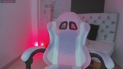 chloe_sagee webcam model stream image