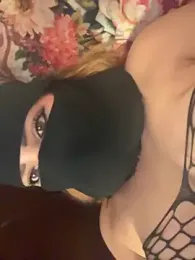 Amber-Queen webcam model stream image