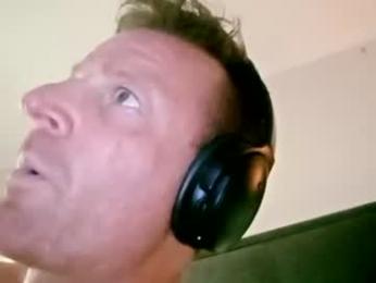 mudjimba webcam model stream image