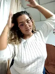 BrendaGirs webcam model stream image