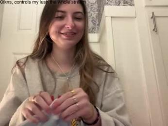 fantasyella webcam model stream image