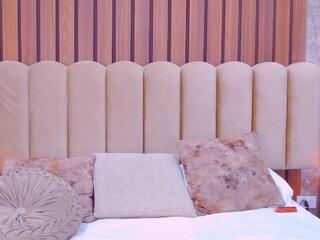 Aris Vega webcam model stream image