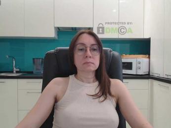 Valerianice webcam model stream image