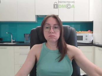 Valerianice webcam model stream image