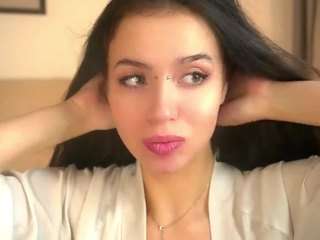 leilagladish webcam camsoda model stream image