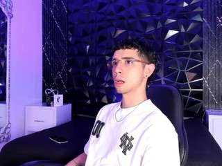 liiamhudson webcam camsoda model stream image