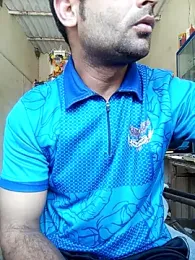 Priynkarani webcam model stream image