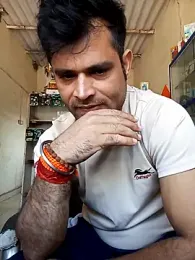 Priynkarani webcam model stream image