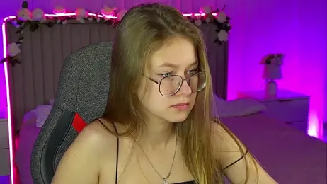 EveMundie webcam model stream image