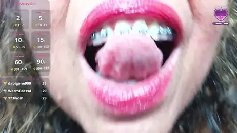 matureluna webcam stripchat model stream image