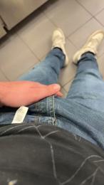 Pierus webcam model stream image