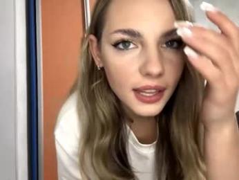 pricillahoinacki webcam model stream image