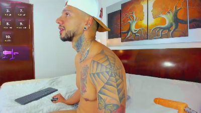 Valentiinoss webcam cam4 model stream image