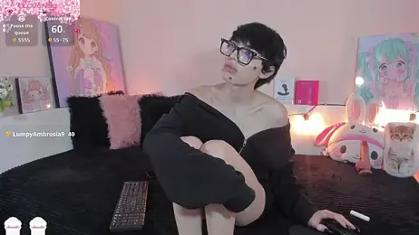 Strawberry_Kitty_ webcam model stream image