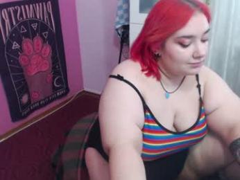 softie_sofy webcam model stream image