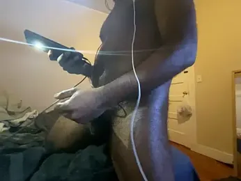 KeepItToMeOnly webcam model stream image