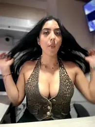 Sofia_Collins- webcam model stream image