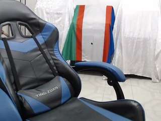 yohatinelly webcam model stream image