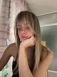 Kylie_Desire webcam model stream image