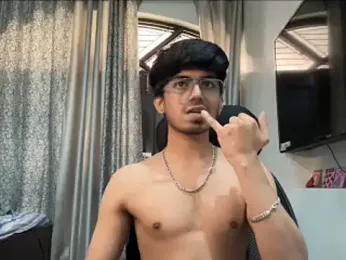 Onarch0 webcam stripchat model stream image