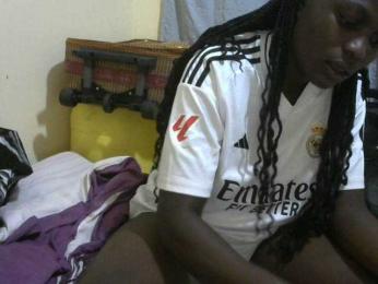 Petitepussie1 webcam model stream image