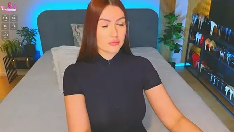 Kira_from_UA webcam model stream image