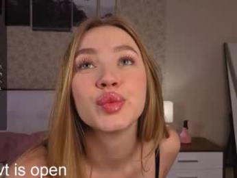 elina_wilgauch webcam model stream image