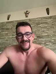 Gentleman99 webcam model stream image