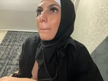 GumusGuray webcam model stream image