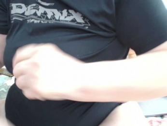 MILAax webcam model stream image