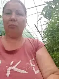 EmmaSquirt webcam model stream image