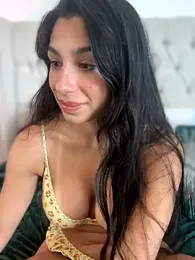 LoveLillyy webcam model stream image