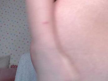 zhemchuzhinka webcam model stream image