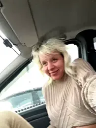 LikaCat webcam model stream image