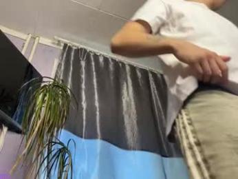 eitanhere webcam model stream image